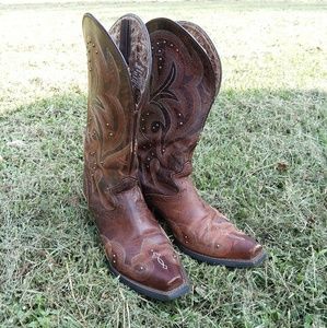 ●●SOLD●● Ariat Boots